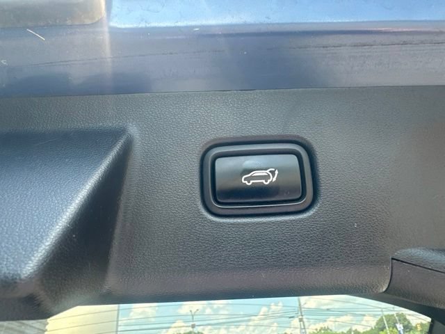 Used 2022 Hyundai Tucson Limited w/ Cargo Package FWD image 12