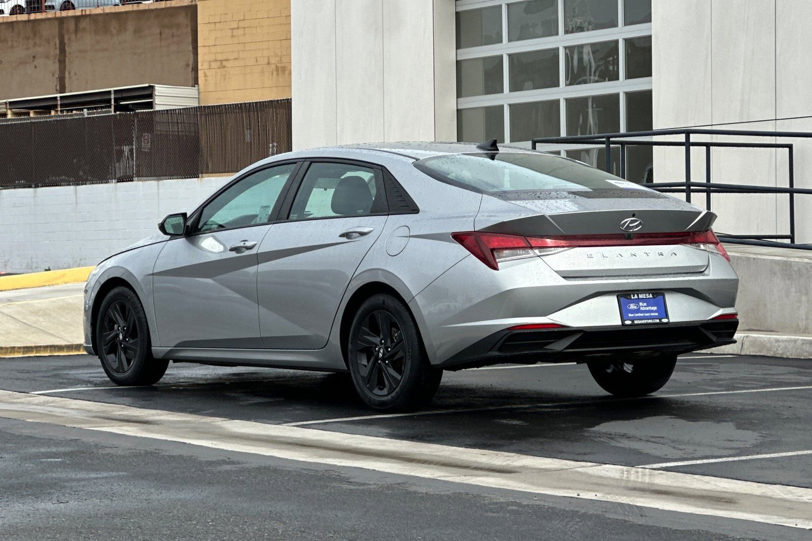 Used 2021 Hyundai Elantra SEL FWD image 5