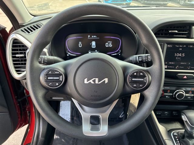 Used 2025 Kia Soul LX FWD image 24