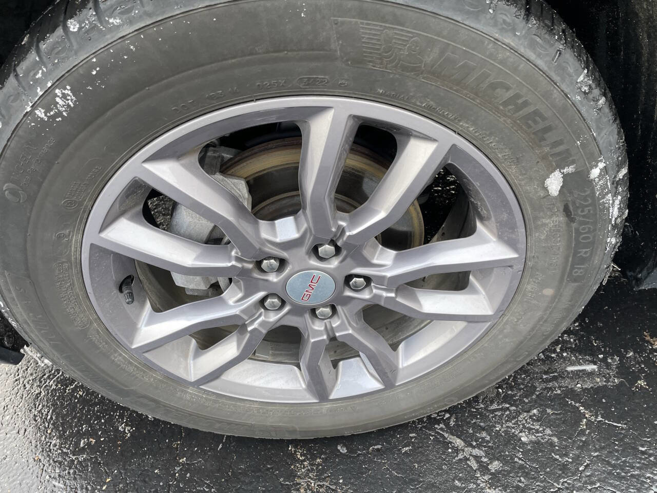 Used 2023 GMC Terrain SLT image 11