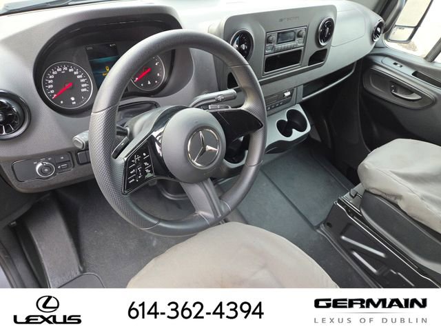 Used 2025 Mercedes-Benz Sprinter 2500 image 35