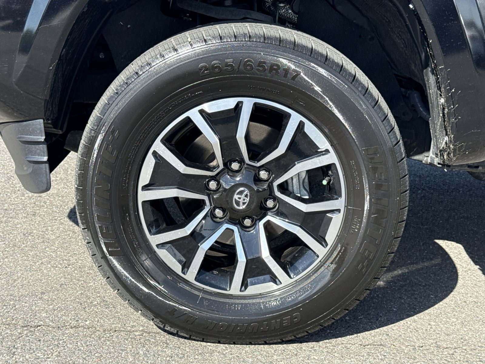 Used 2021 Toyota Tacoma TRD Sport image 12