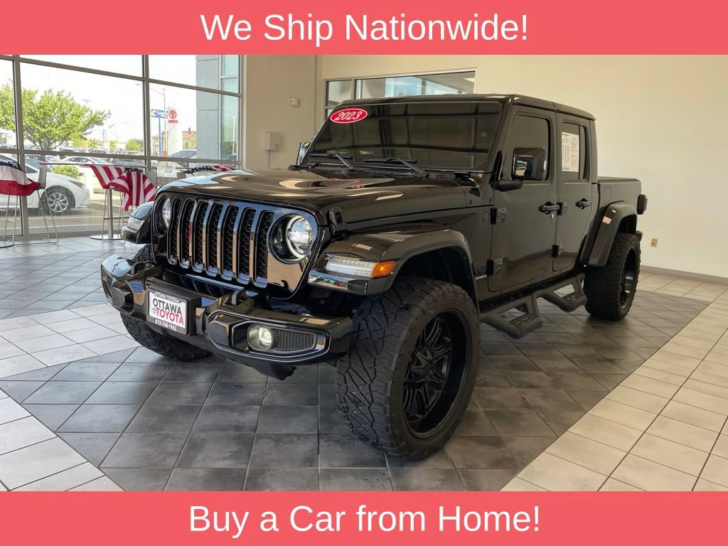 Used 2023 Jeep Gladiator Overland AWD/4WD image 2