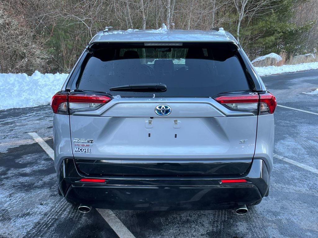 Used 2021 Toyota RAV4 SE image 4