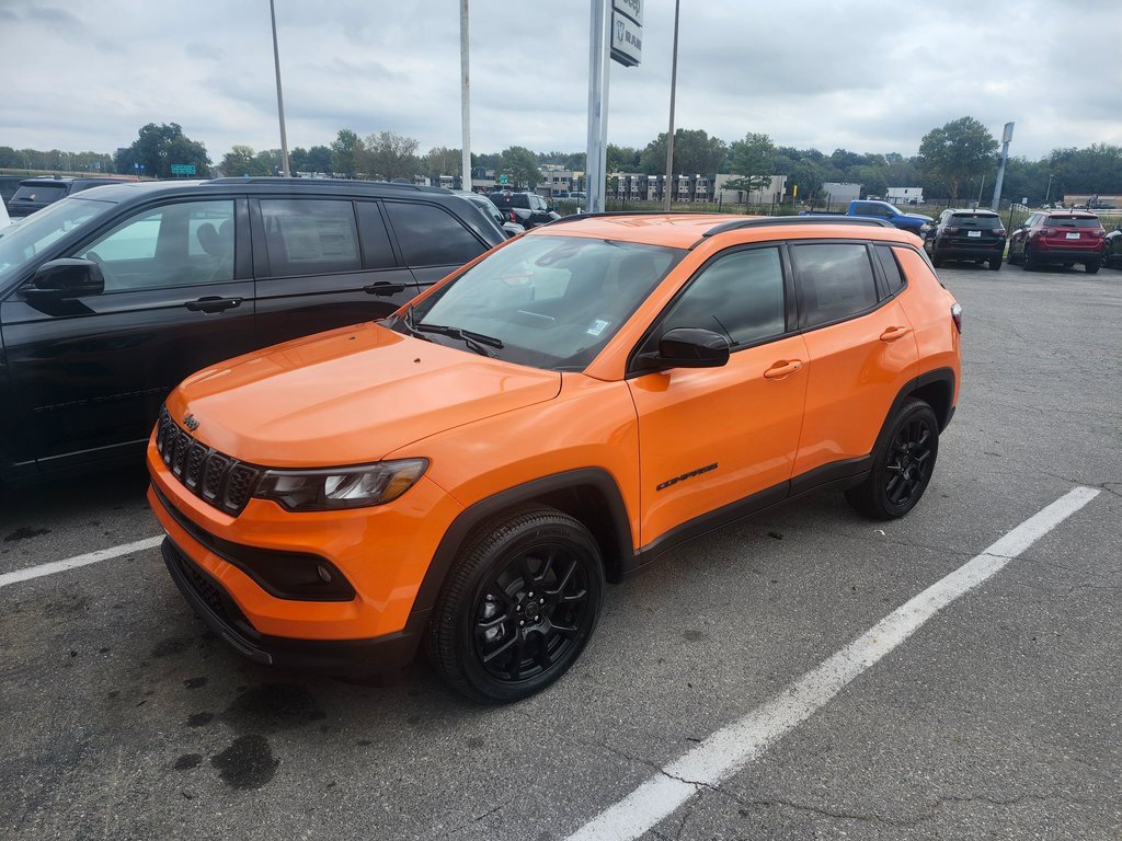New 2026 Jeep Compass Latitude image 1