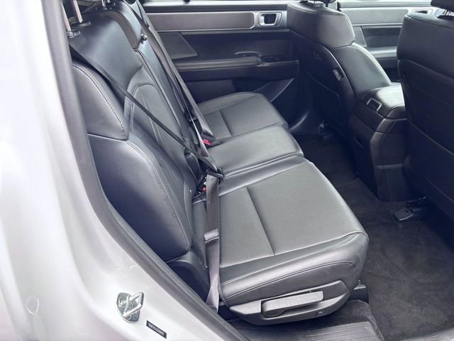 Used 2025 Hyundai Santa Fe SEL image 34