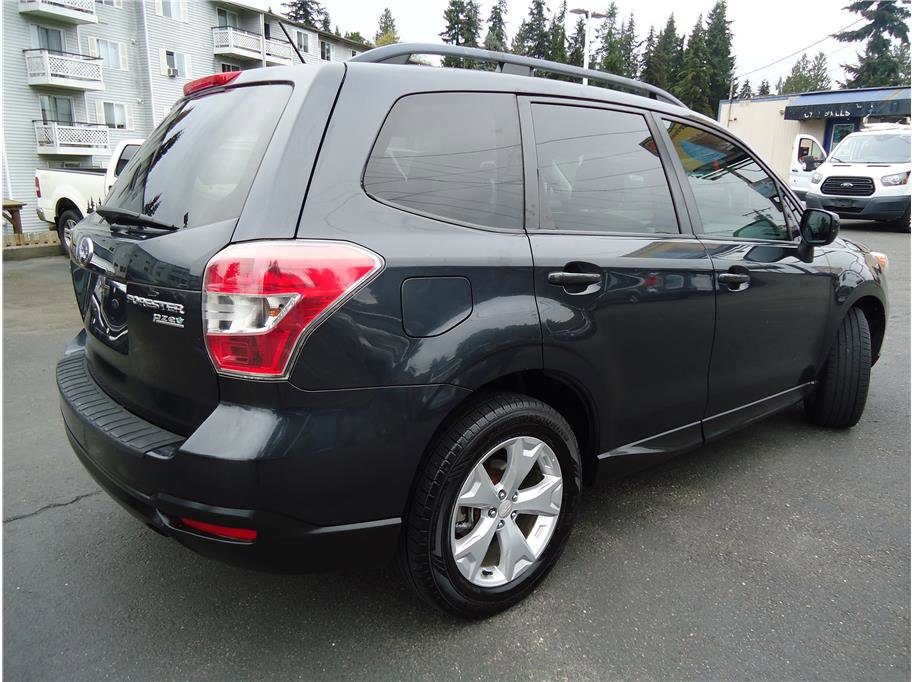 Used 2015 Subaru Forester 2.5i Premium w/ All-Weather Package image 7