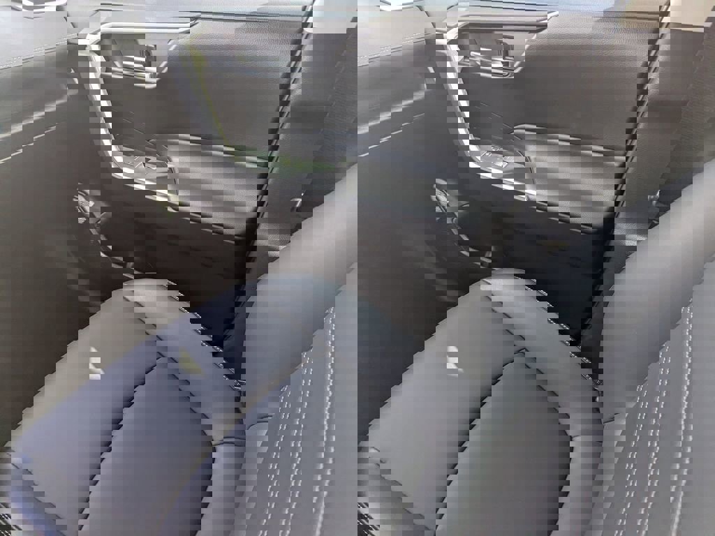 Used 2023 Toyota RAV4 XLE Premium image 14