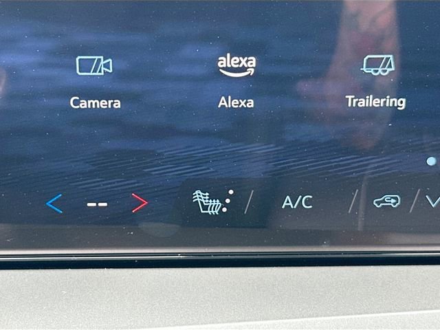 New 2025 Chevrolet Traverse LT w/ Enhanced Driving Package image 20