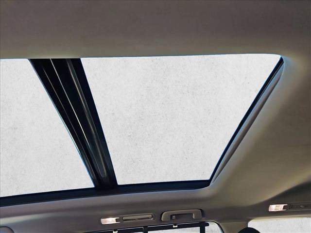 Used 2025 Toyota Grand Highlander AWD image 19