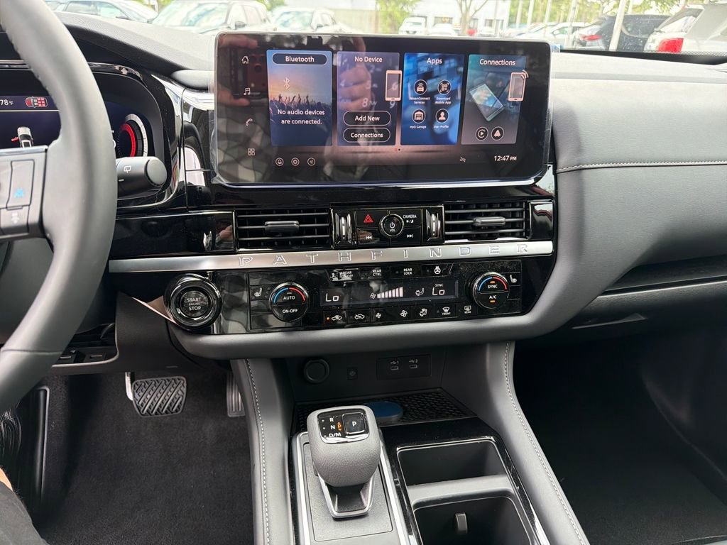 New 2026 Nissan Pathfinder SL image 22