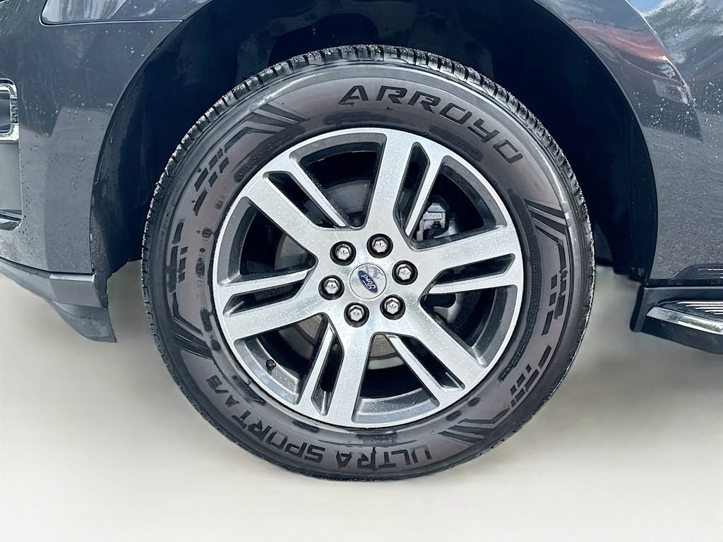 Used 2022 Ford Expedition Limited AWD/4WD image 34