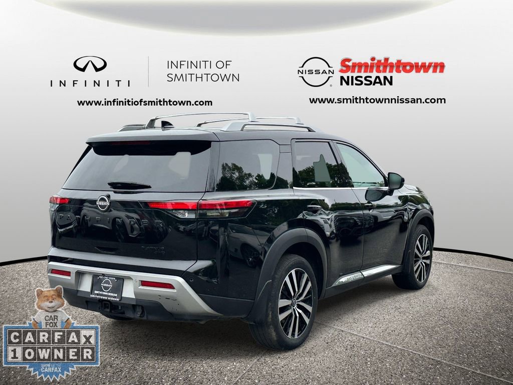 Used 2023 Nissan Pathfinder Platinum w/ Black Appearance Package AWD/4WD image 9
