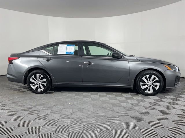 Used 2024 Nissan Altima 2.5 S FWD image 14