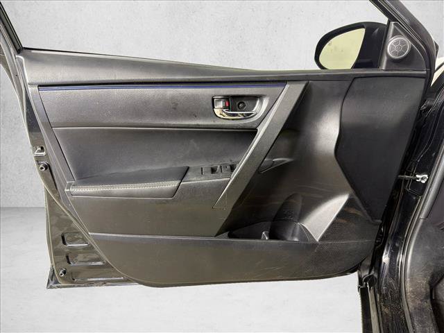 Used 2018 Toyota Corolla SE FWD image 10