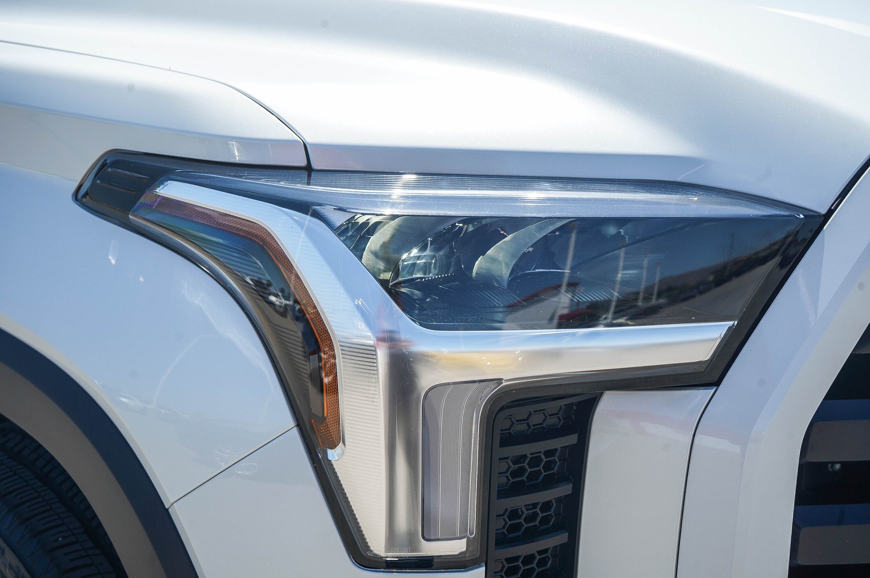 Certified 2025 Toyota Tundra Limited AWD/4WD image 11