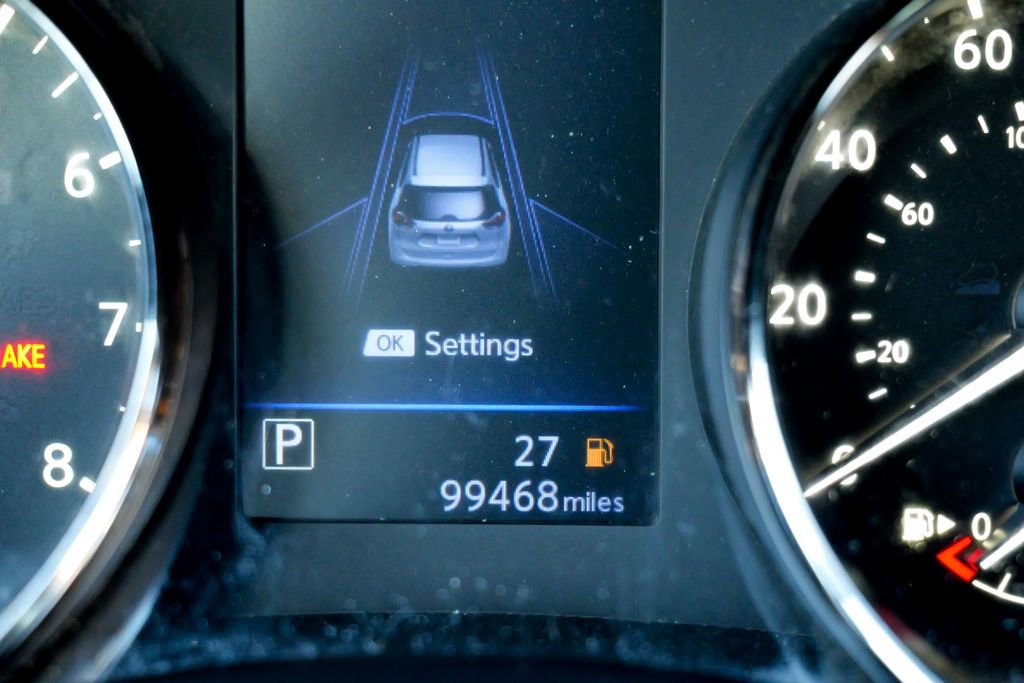 Used 2020 Nissan Rogue SV image 42