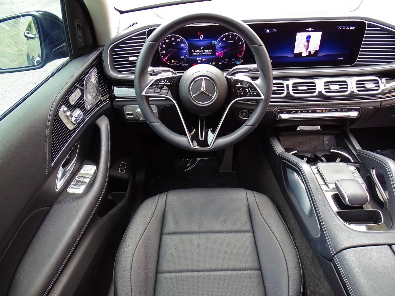 Used 2024 Mercedes-Benz GLE 350 4MATIC w/ 3rd Row Seat Package image 36
