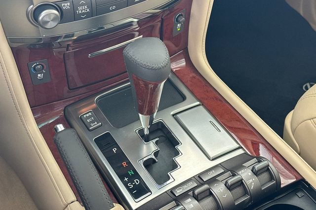 Used 2011 Lexus LX 570 4WD image 27