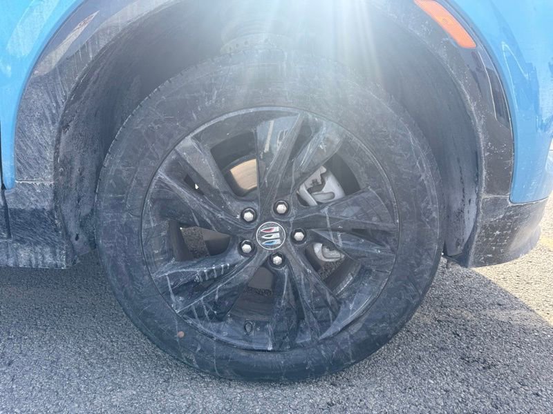 Used 2025 Buick Encore GX Sport Touring w/ Comfort Package image 4