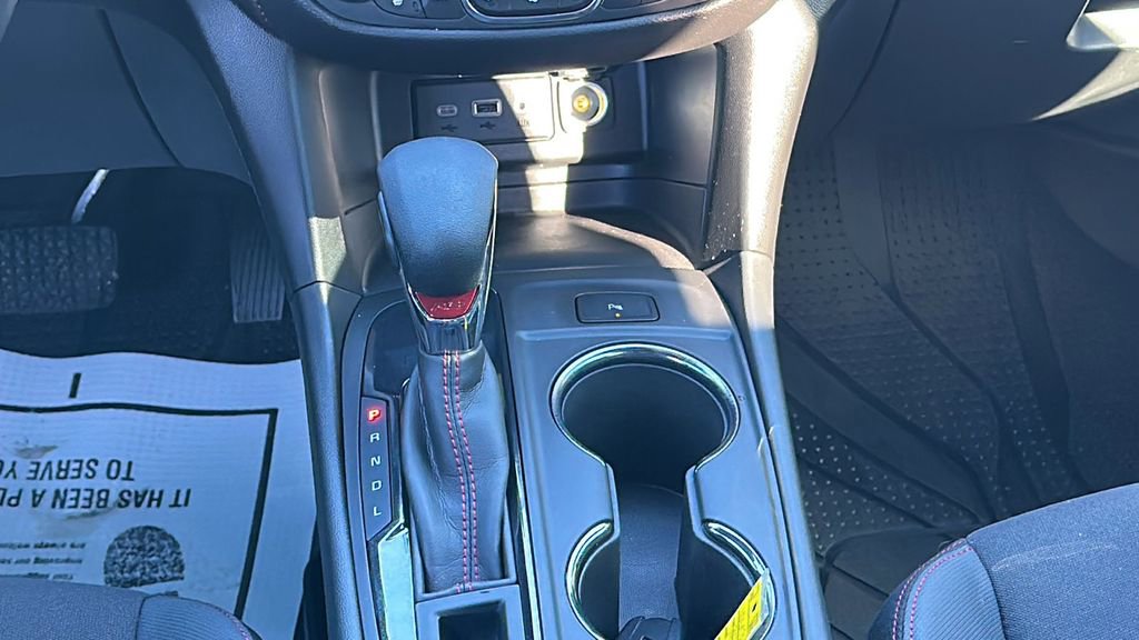 Used 2022 Chevrolet Equinox RS image 18