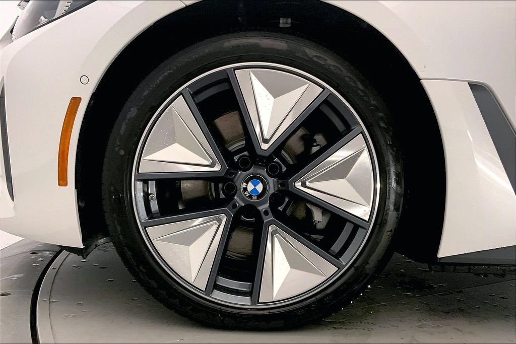 New 2026 BMW i4 xDrive40i w/ Premium Package AWD/4WD image 9