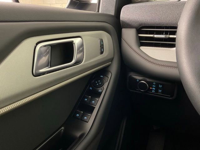 New 2026 Ford Explorer Active image 18