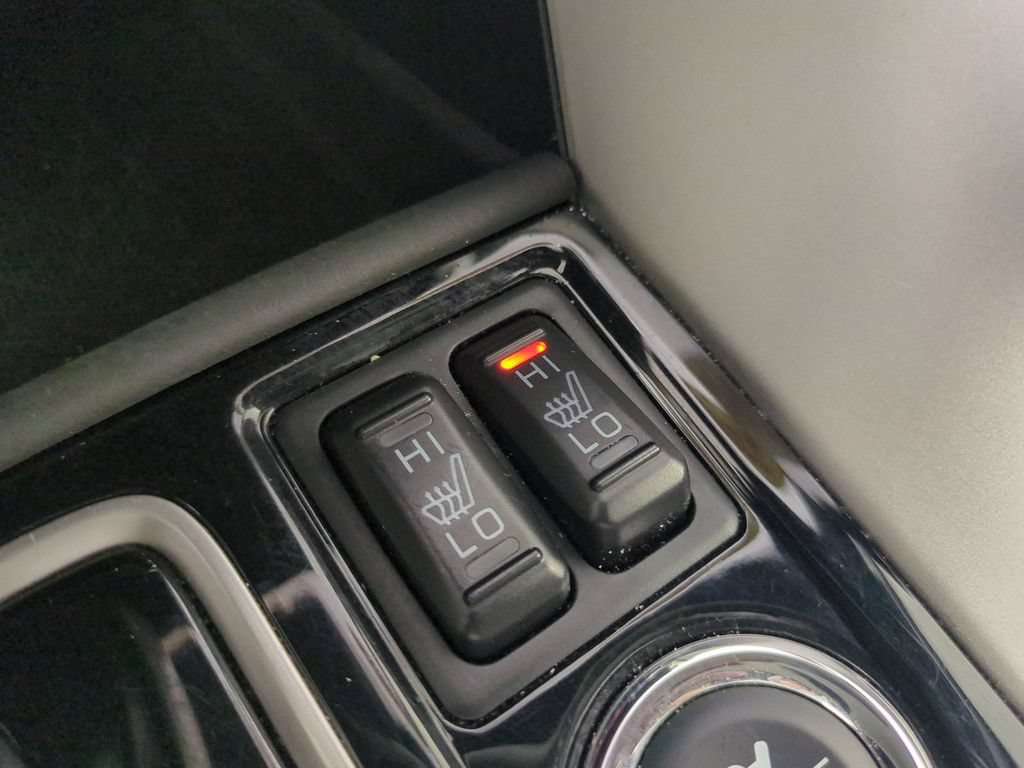 Used 2025 Mitsubishi Eclipse Cross AWD image 28