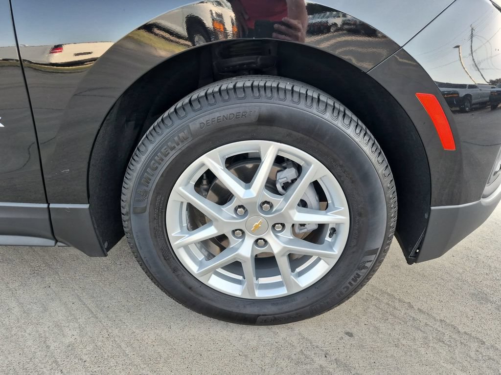 Used 2022 Chevrolet Equinox LS AWD/4WD image 10