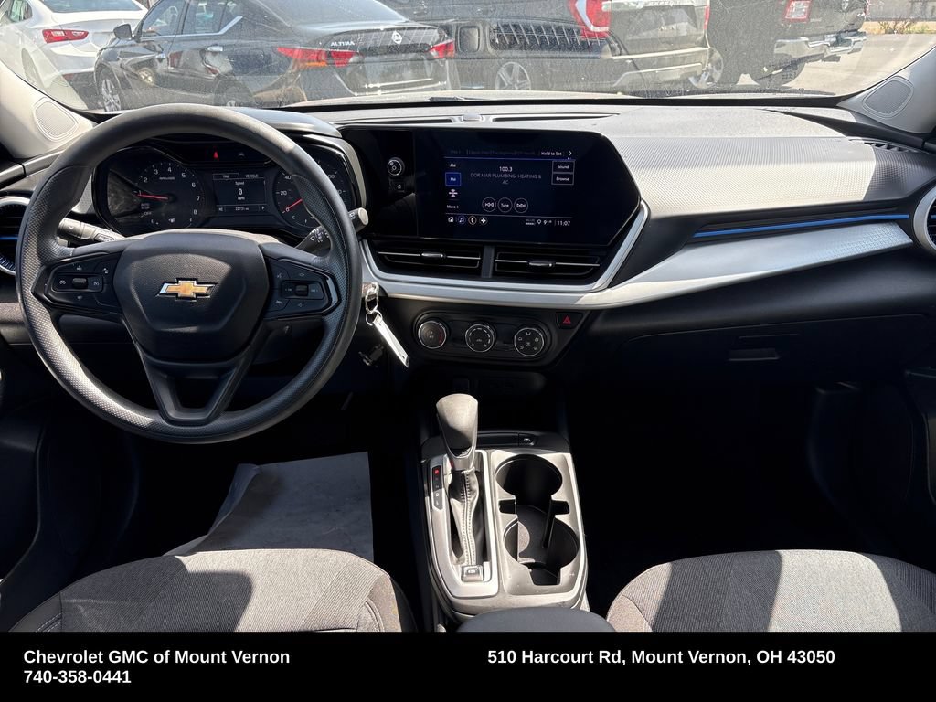 Used 2024 Chevrolet Trax LS w/ Driver Confidence Package FWD image 13