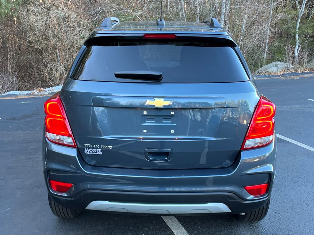 Used 2022 Chevrolet Trax LT w/ LT Convenience Package image 4