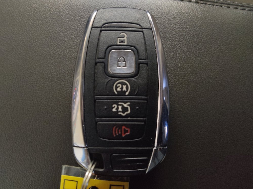 Used 2018 Lincoln MKX Select w/ Select Plus Package image 32