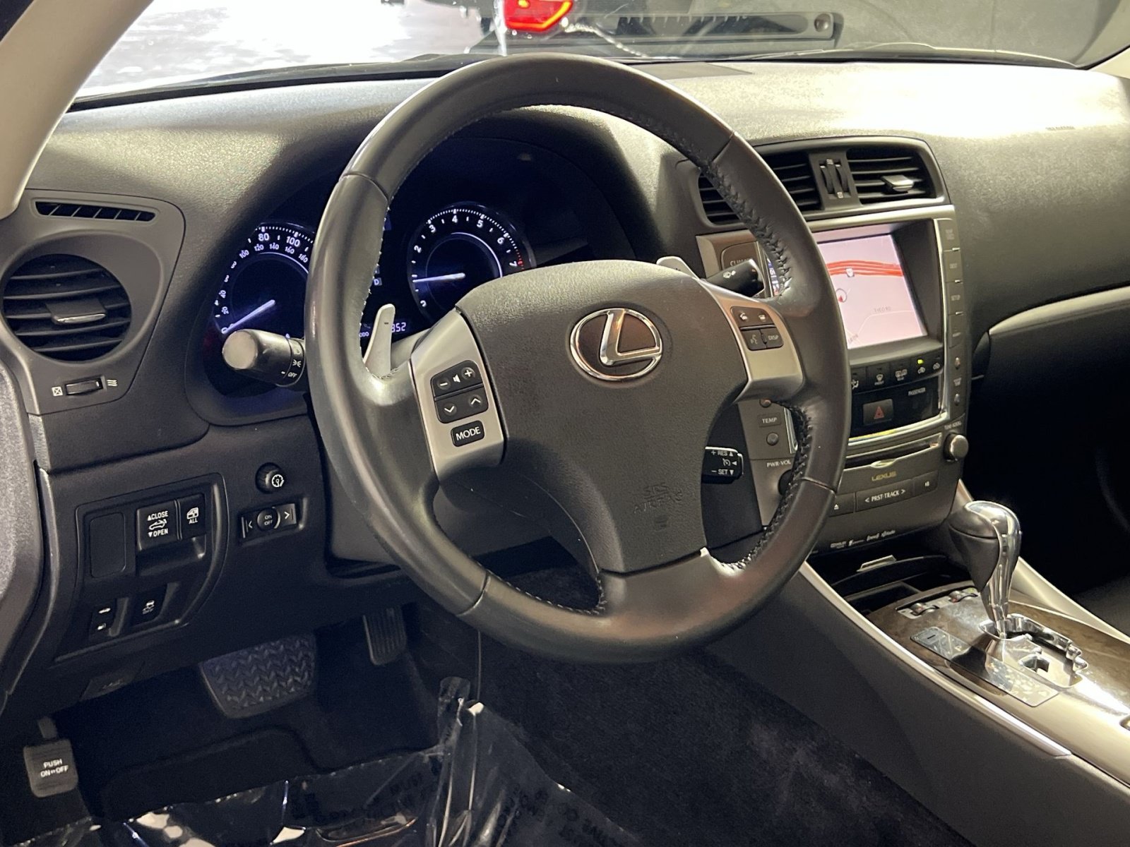 Used 2014 Lexus IS 250C w/ Navigation System Package RWD image 23