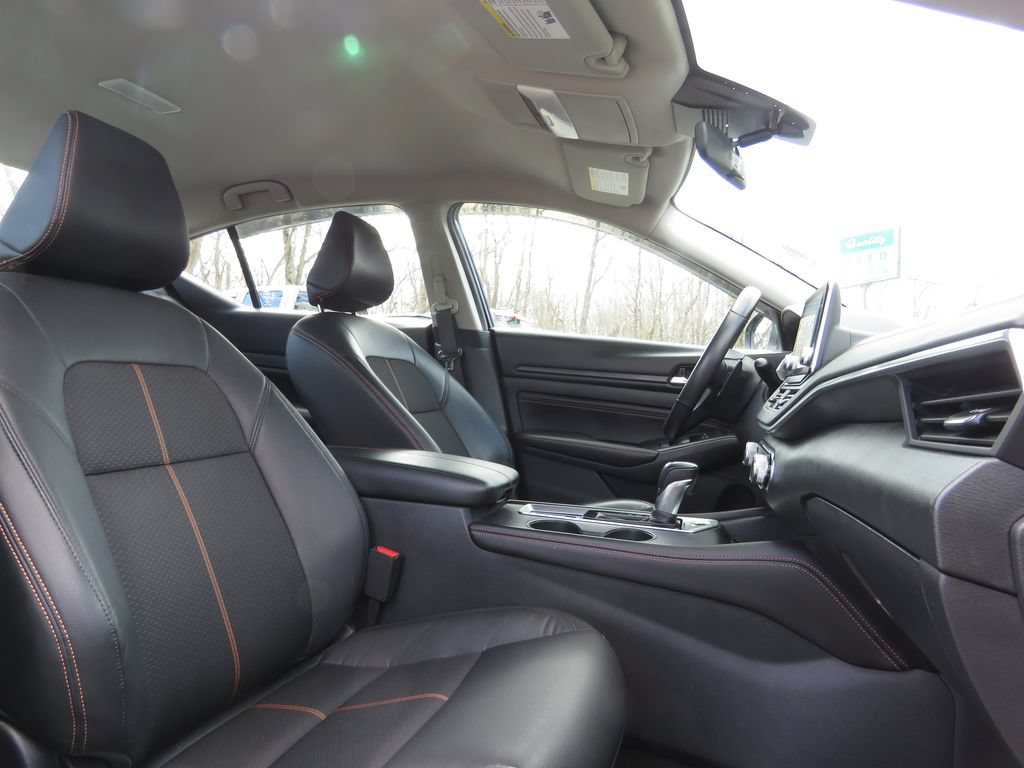 Used 2021 Nissan Altima 2.5 SR AWD/4WD image 13