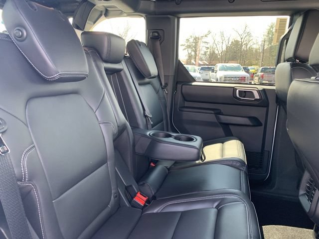 New 2026 Ford Bronco Outer Banks w/ Sasquatch Package AWD/4WD image 13