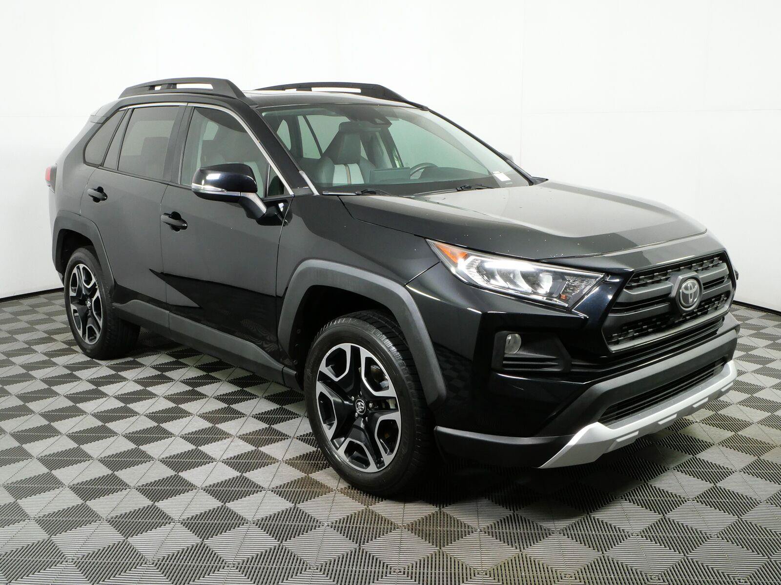 Used 2019 Toyota RAV4 Adventure w/ Cold Weather Package AWD/4WD image 26