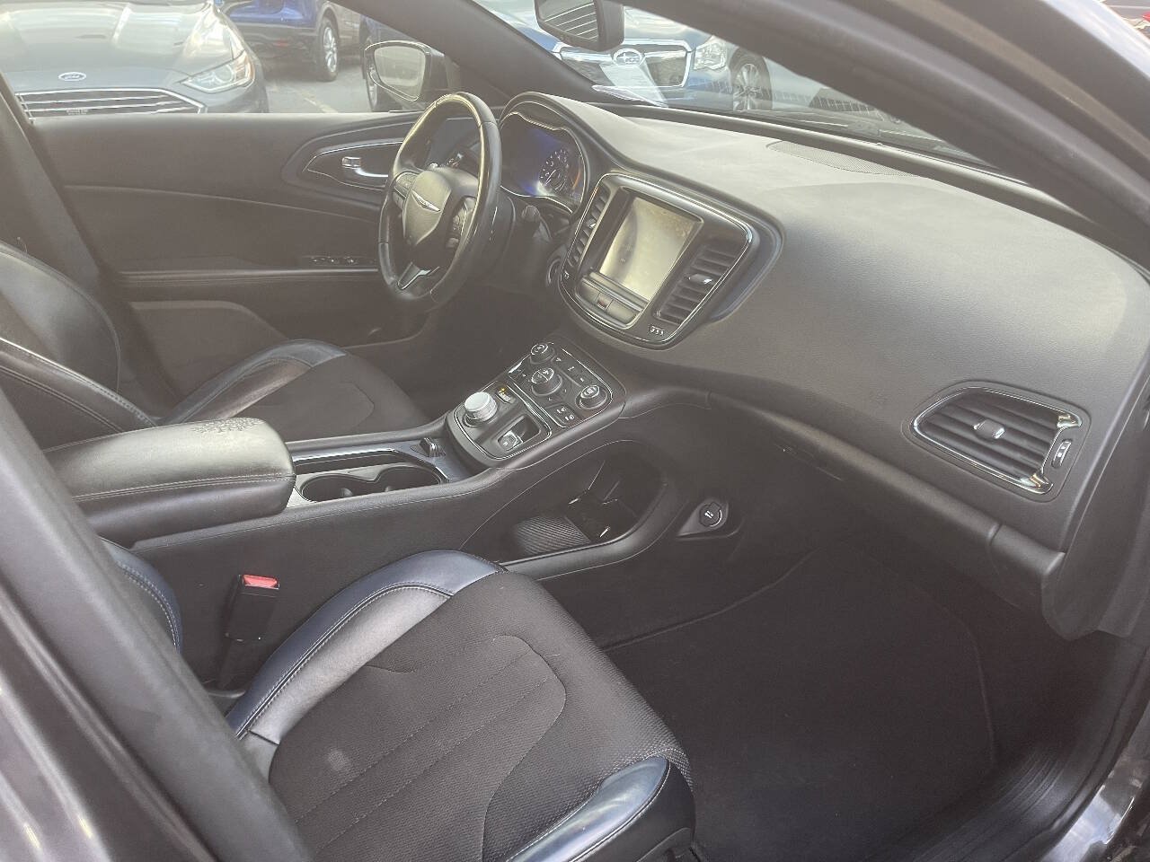 Used 2016 Chrysler 200 S w/ Comfort Group FWD image 24