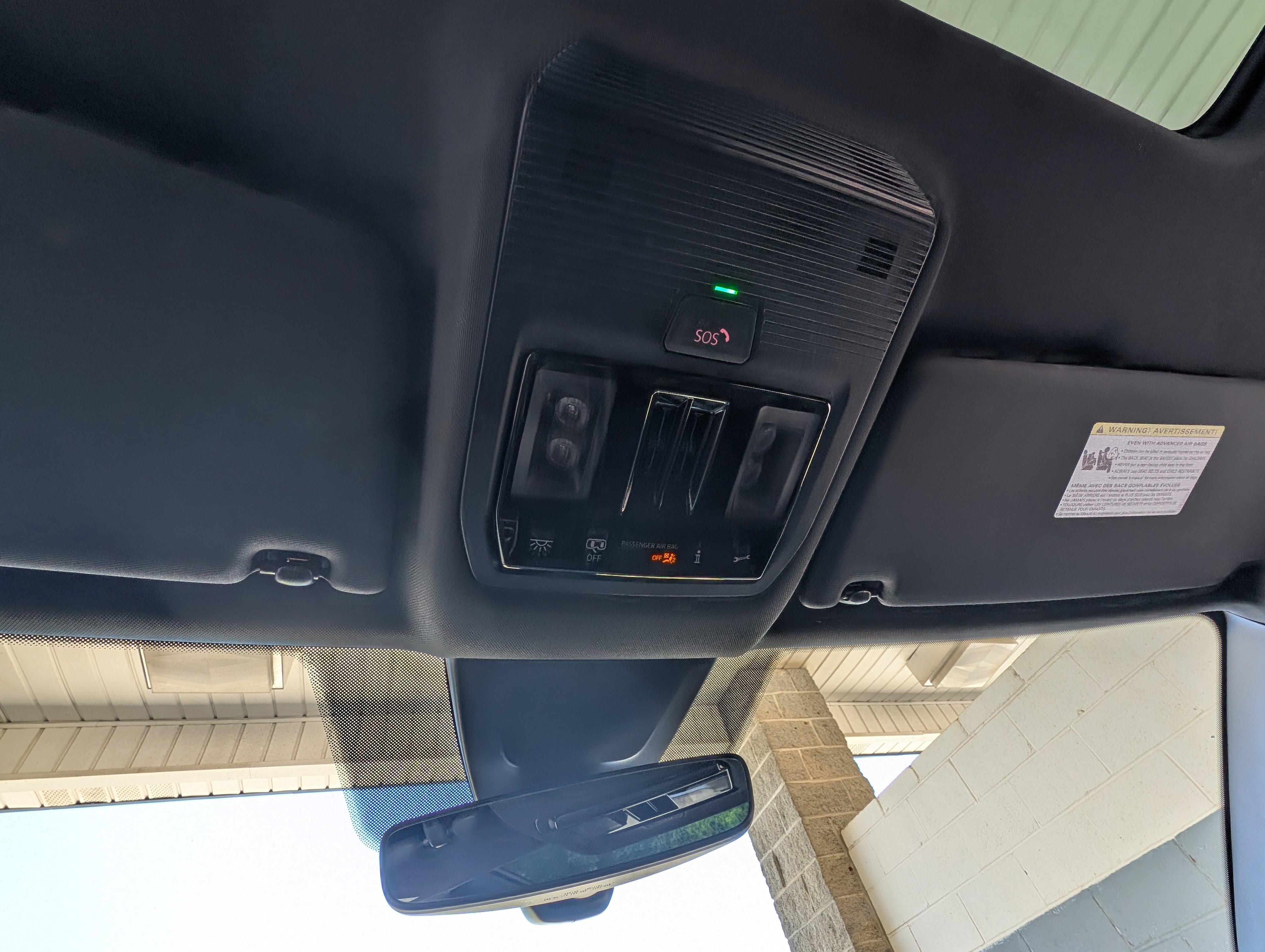 Used 2025 Volkswagen Atlas Cross Sport SEL image 31