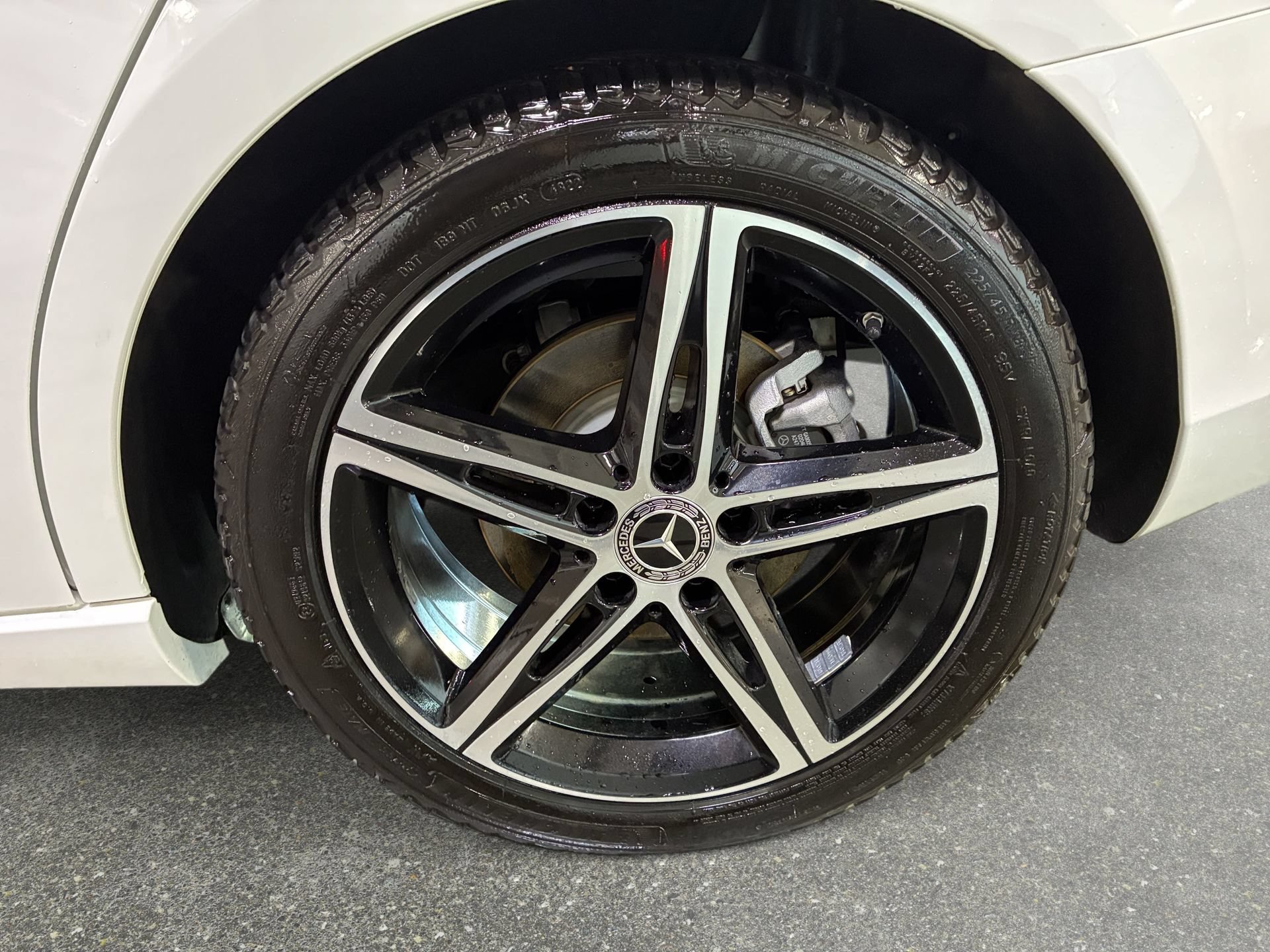 Used 2022 Mercedes-Benz A 220 image 32