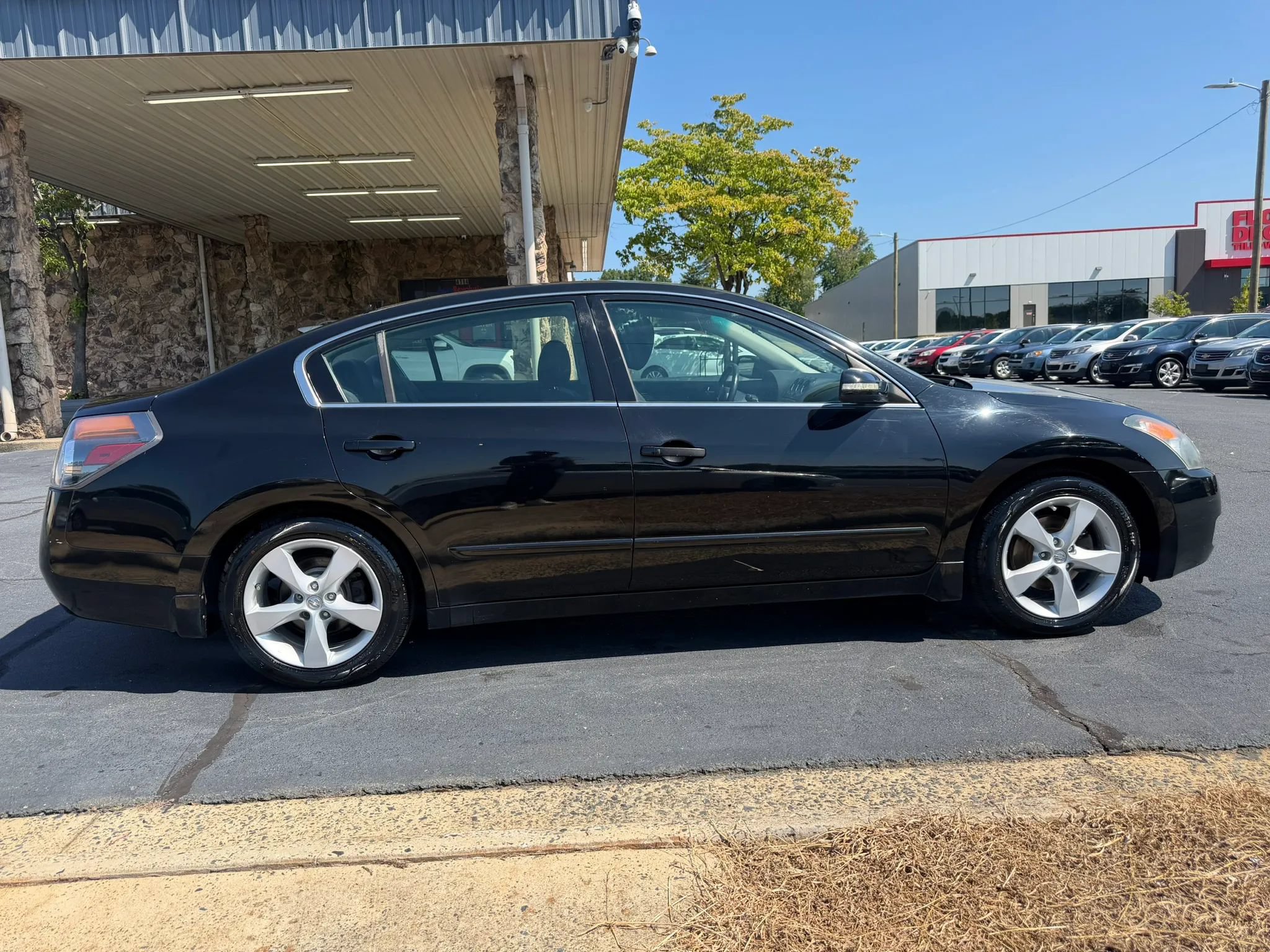 Used 2007 Nissan Altima 3.5 SE w/ Technology Pkg FWD image 8