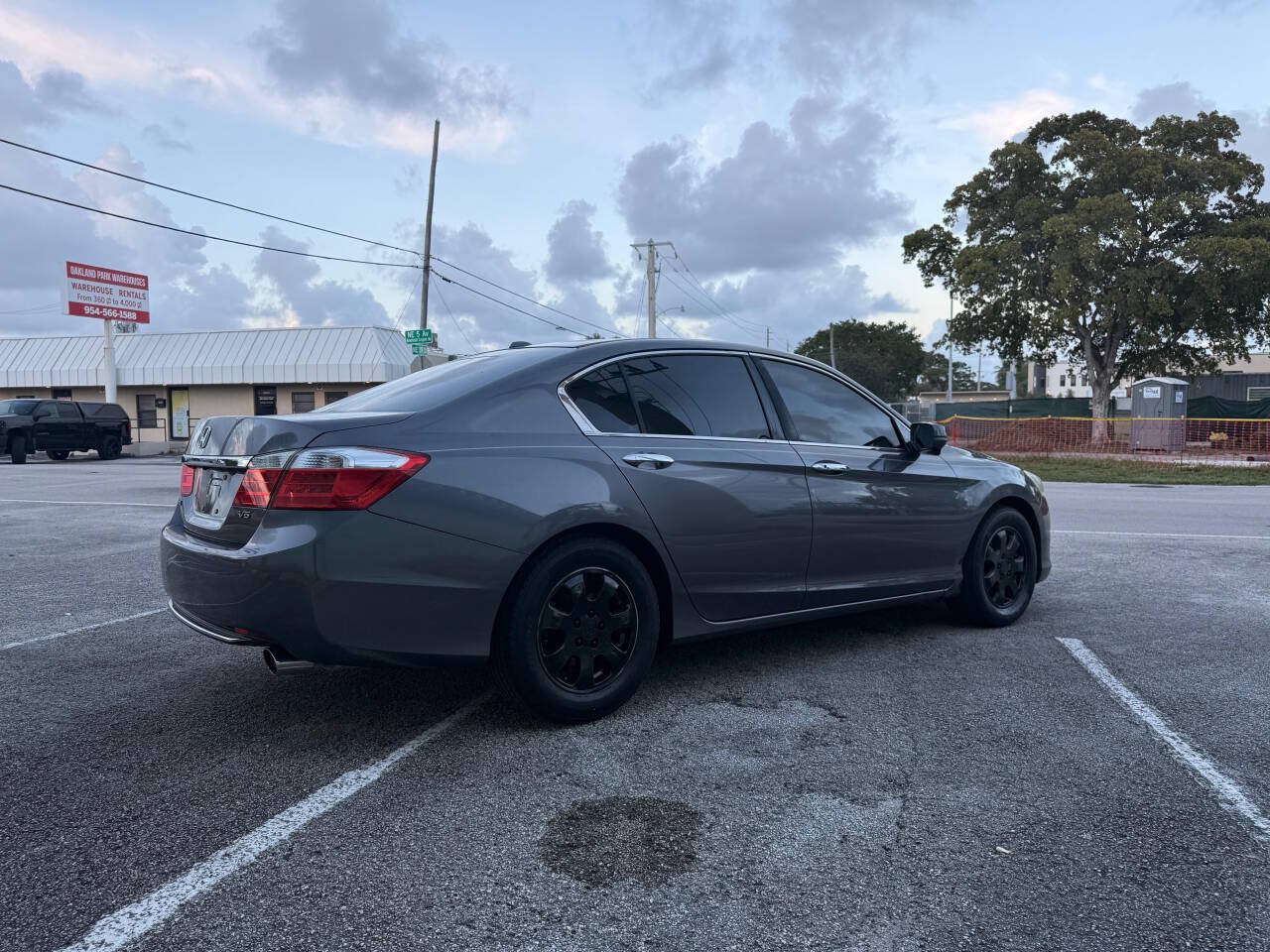Used 2015 Honda Accord EX-L image 22