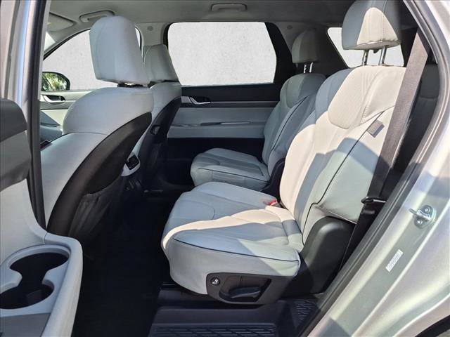 Used 2024 Hyundai Palisade SEL FWD image 19