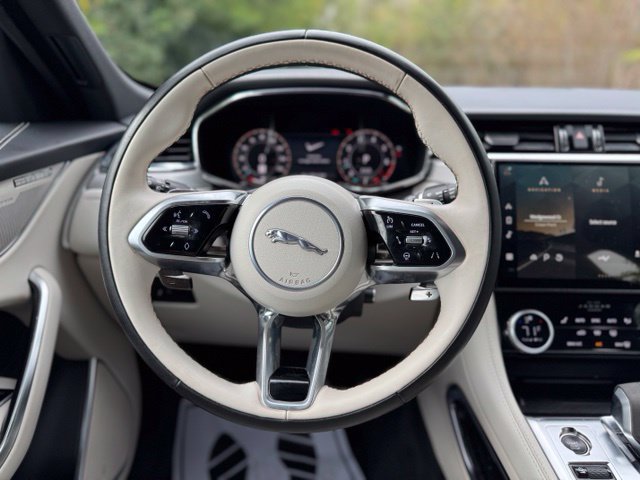 Used 2024 Jaguar F-PACE R-Dynamic S AWD/4WD image 22