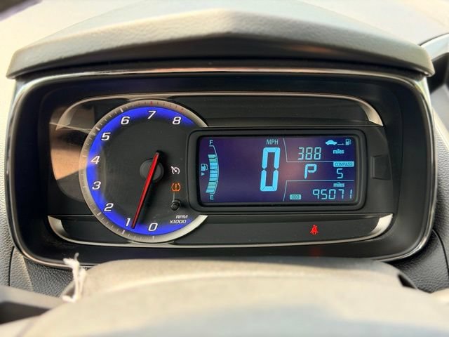 Used 2016 Chevrolet Trax LT w/ LT Convenience Package FWD image 9