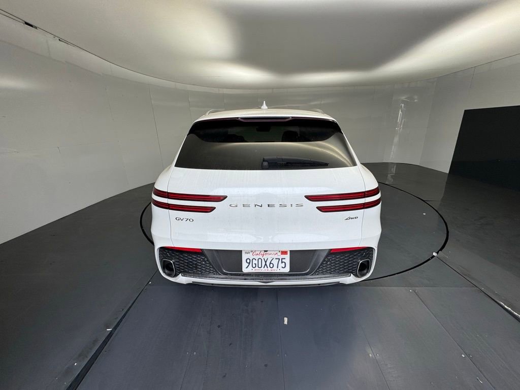 Used 2023 Genesis GV70 2.5T w/ Select Package image 4