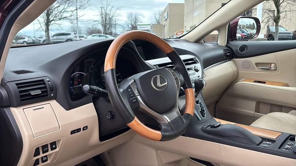 Used 2015 Lexus RX 450h AWD image 26