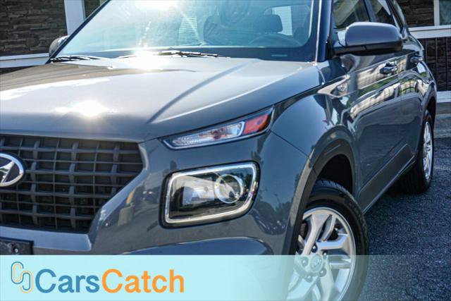 Used 2021 Hyundai Venue SE FWD image 6