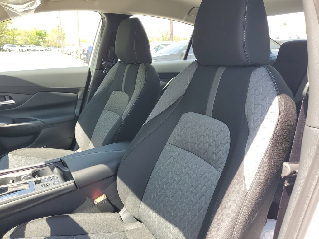 New 2026 Nissan Sentra SV w/ SV Convenience Package FWD image 15