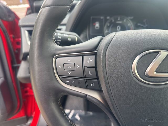 Used 2020 Lexus UX 200 w/ Premium Package image 18