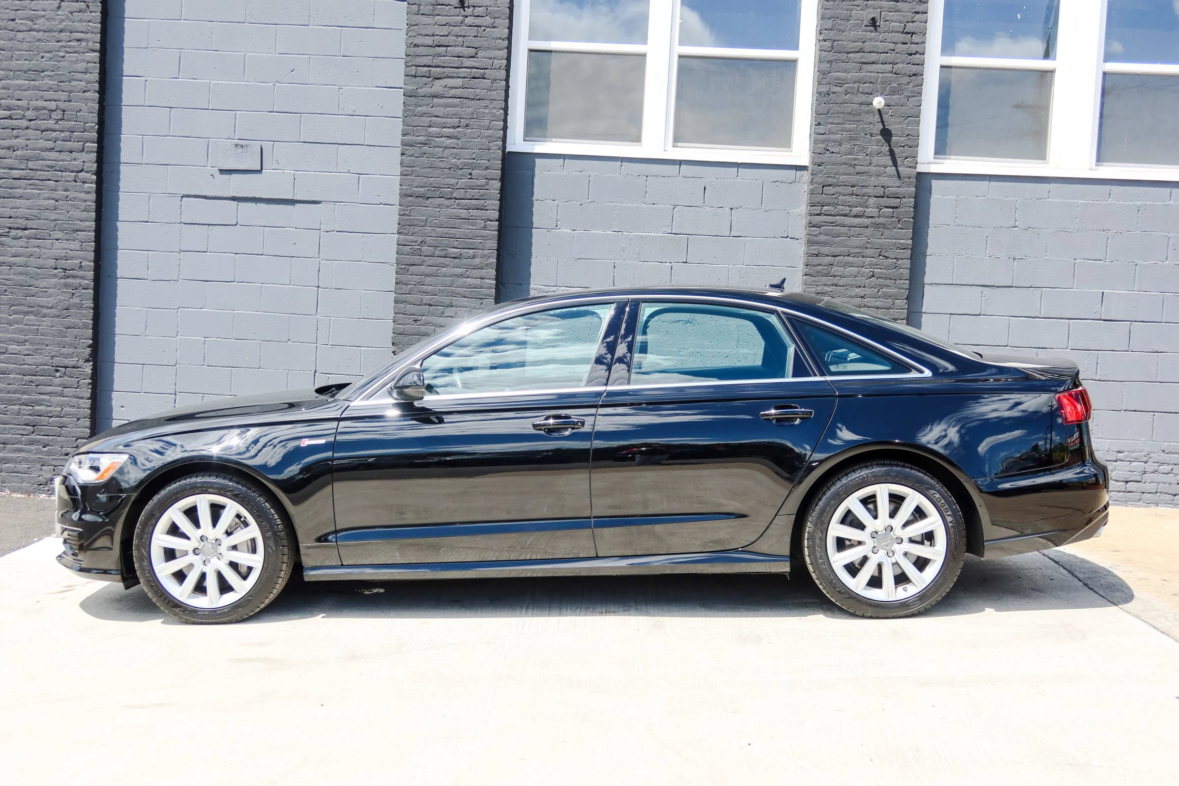 Used 2016 Audi A6 3.0T Premium Plus w/ Cold Weather Package AWD/4WD image 5